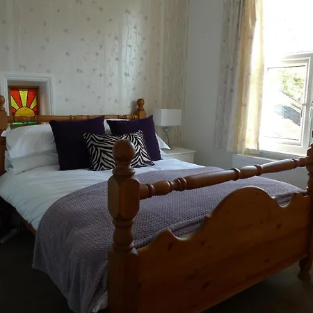 Kirkgate House 4*